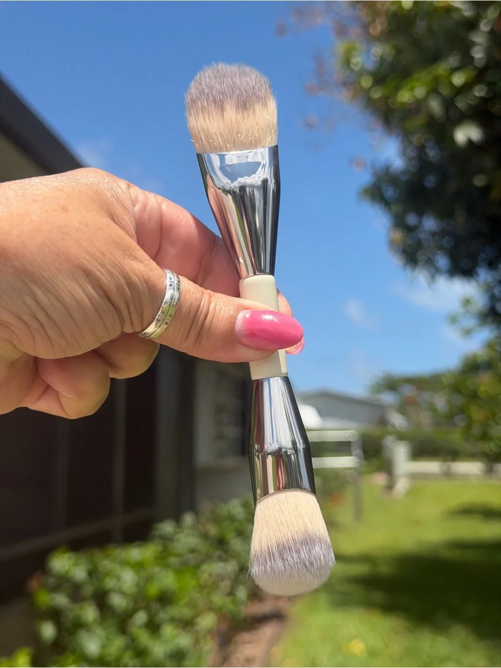 CIELE Double-Ended Makeup Brush